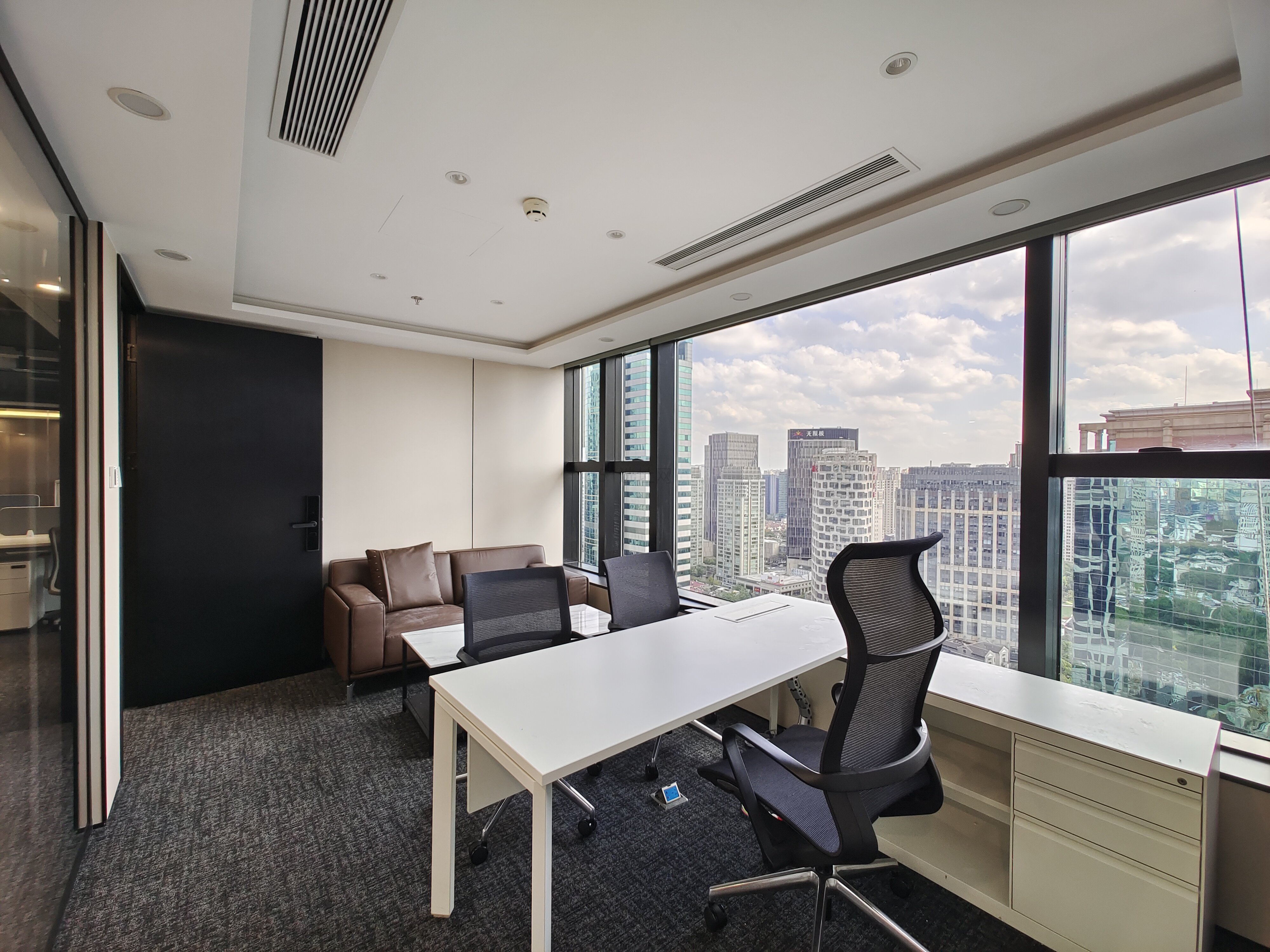 香港高才续签：租赁办公室自雇续签攻略！